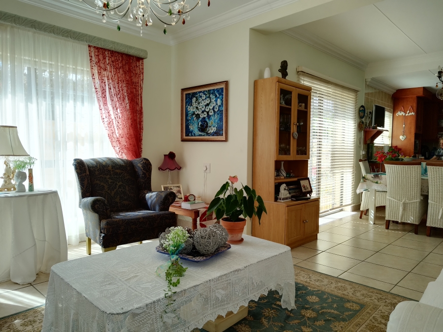 2 Bedroom Property for Sale in Reebok Western Cape